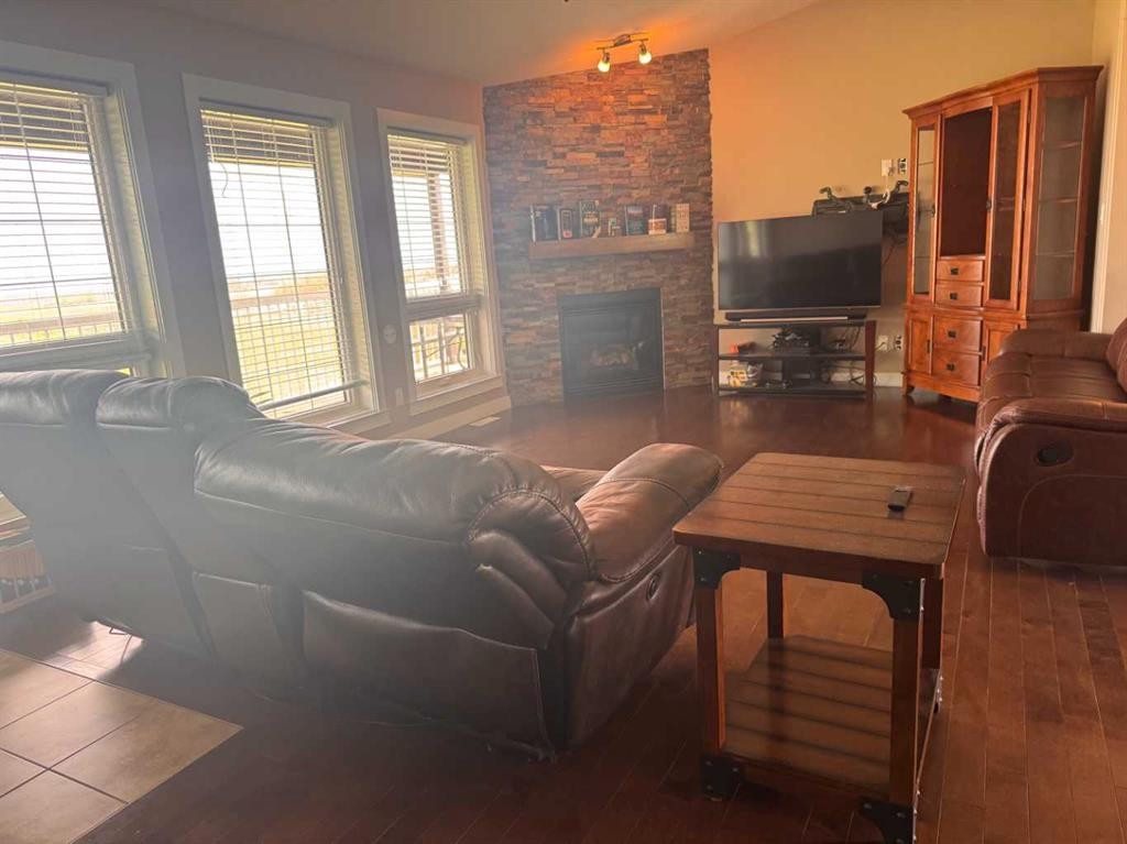 652028 Range Road 243, Athabasca, AB - Indoor Photo Showing Living Room With Fireplace