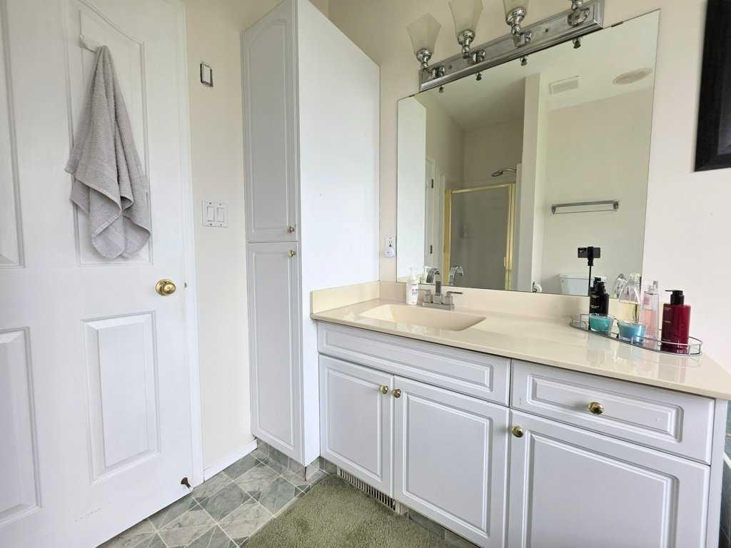 301 3 Avenue Ne, Slave Lake, AB - Indoor Photo Showing Bathroom