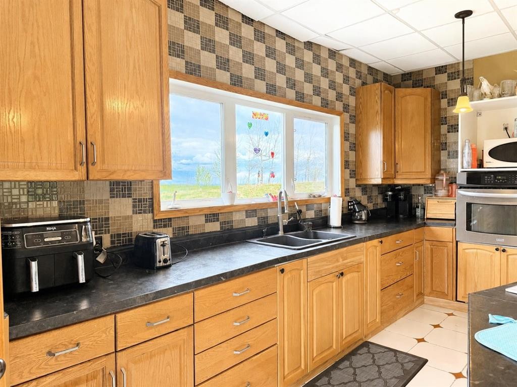 Lot 37 590059 Range Road 110, Rural Woodlands County, AB - Indoor Photo Showing Kitchen With Double Sink
