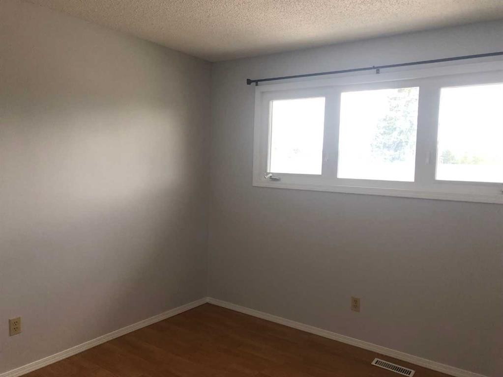 132 Lodgepole Drive, Hinton, AB - Indoor Photo Showing Other Room