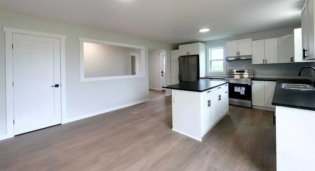 55502 Range Road 152, Rural Yellowhead County, AB - Indoor Photo Showing Kitchen