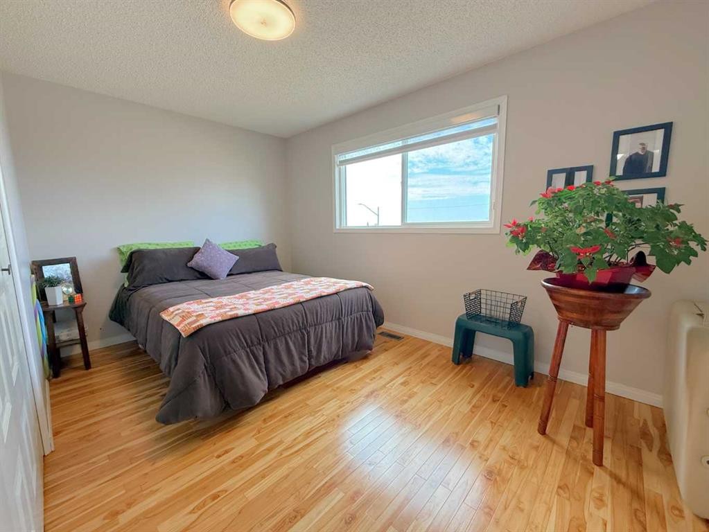 5301 Birch Crescent, Boyle, AB - Indoor Photo Showing Bedroom