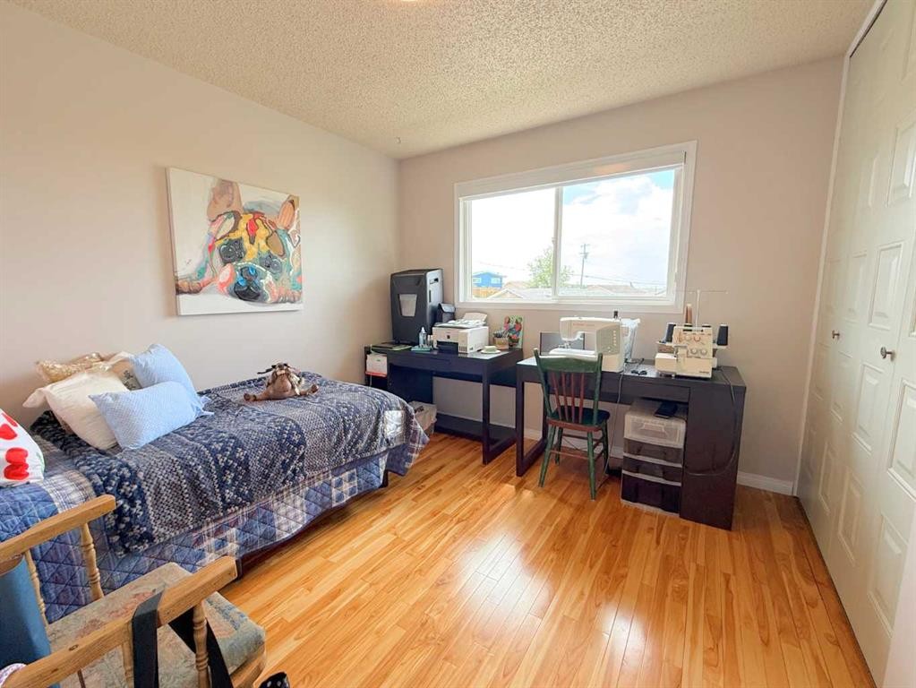 5301 Birch Crescent, Boyle, AB - Indoor Photo Showing Bedroom