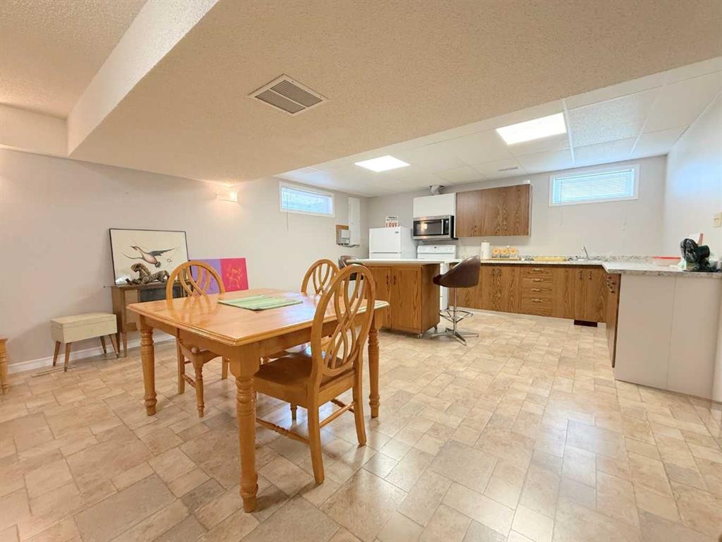 5301 Birch Crescent, Boyle, AB - Indoor