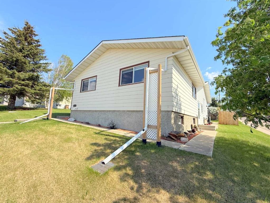 5301 Birch Crescent, Boyle, AB - Outdoor