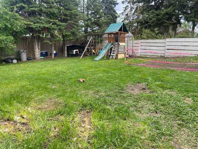 111 Willow Drive, Hinton, AB