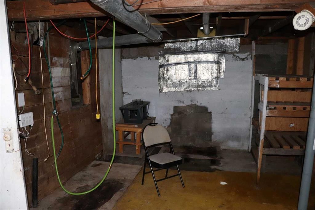 4618 6 Avenue, Edson, AB - Indoor Photo Showing Basement