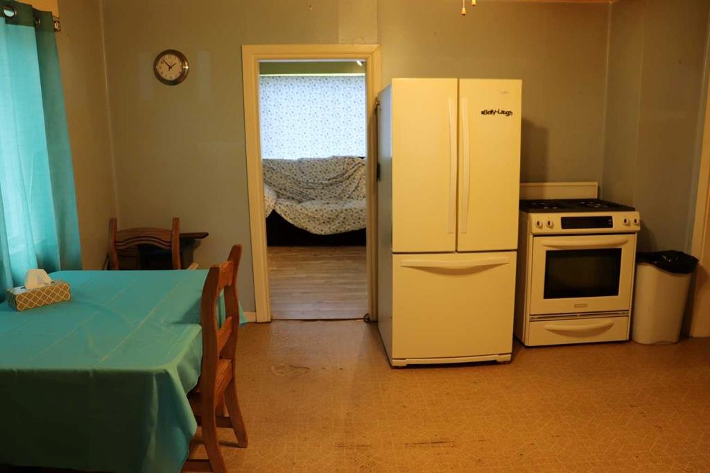4618 6 Avenue, Edson, AB - Indoor