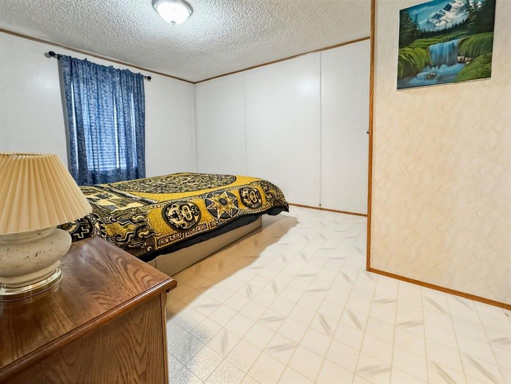 4524 47 Avenue, Mayerthorpe, AB