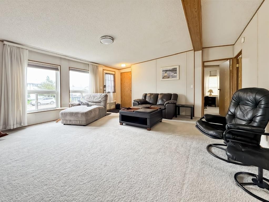 4524 47 Avenue, Mayerthorpe, AB