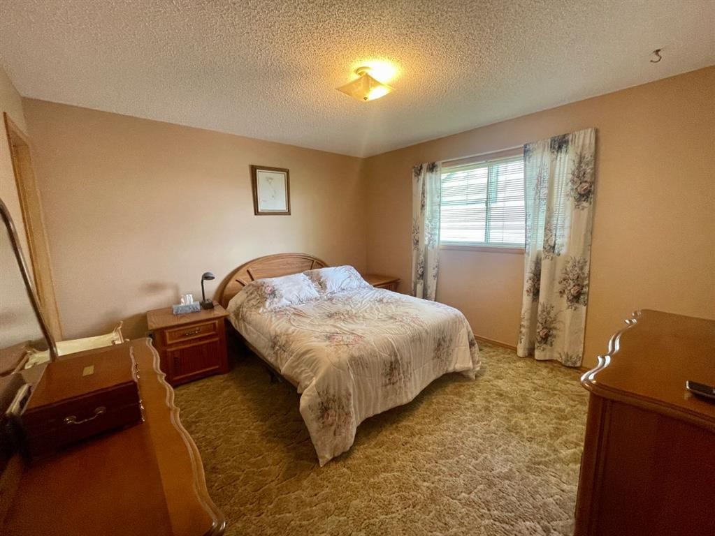 5909 11 Avenue, Edson, AB