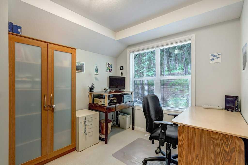 8-125 Cave Avenue, Banff, AB