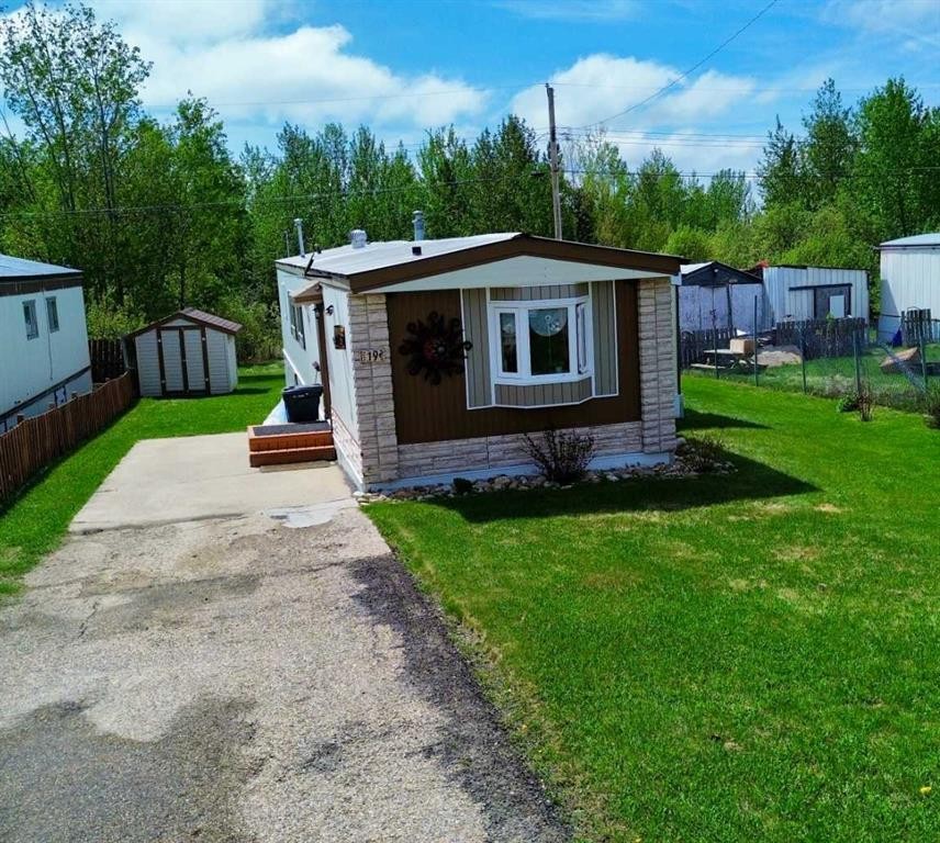 19 Sunset Crescent, Swan Hills, AB - Outdoor