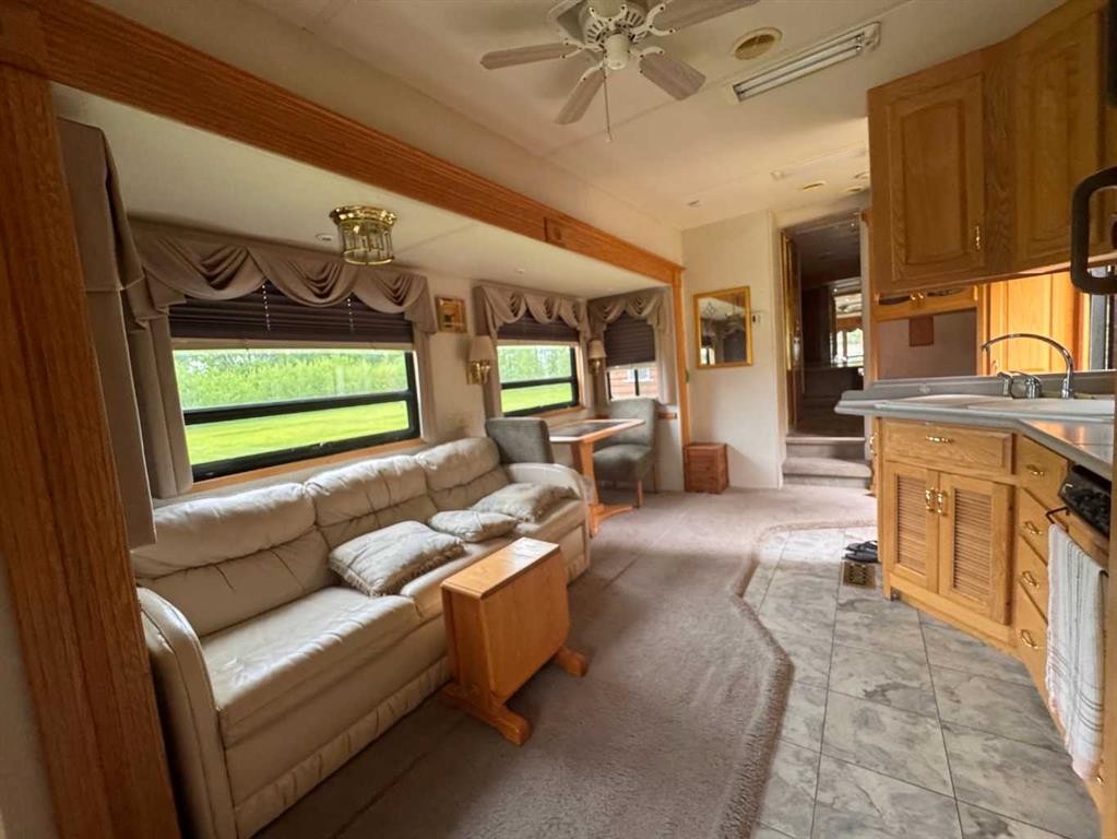 681046 Range 193 Road, Athabasca, AB - Indoor