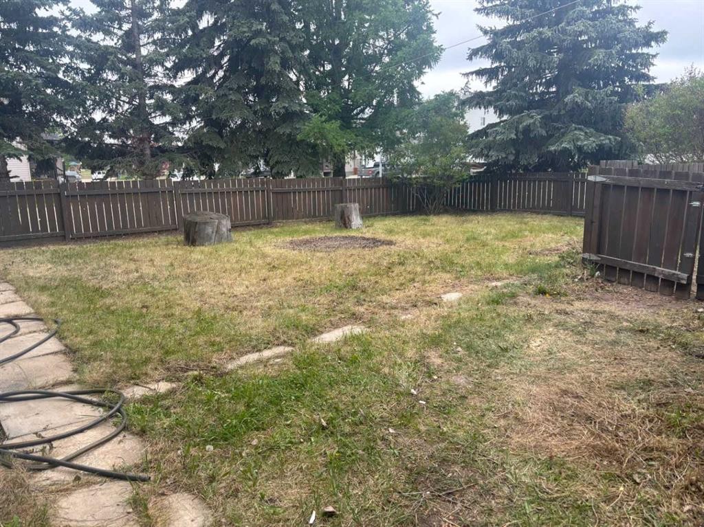 45A Kallbom Crescent, Whitecourt, AB - Outdoor With Backyard