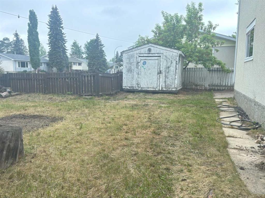 45A Kallbom Crescent, Whitecourt, AB - Outdoor