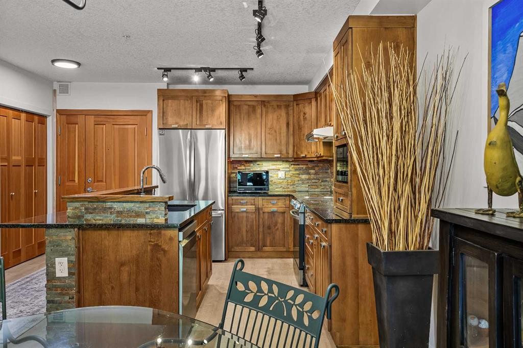 218-106 Stewart Creek Landing, Canmore, AB