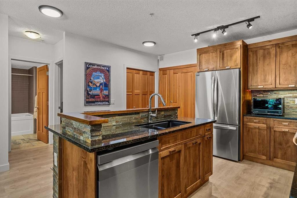 218-106 Stewart Creek Landing, Canmore, AB