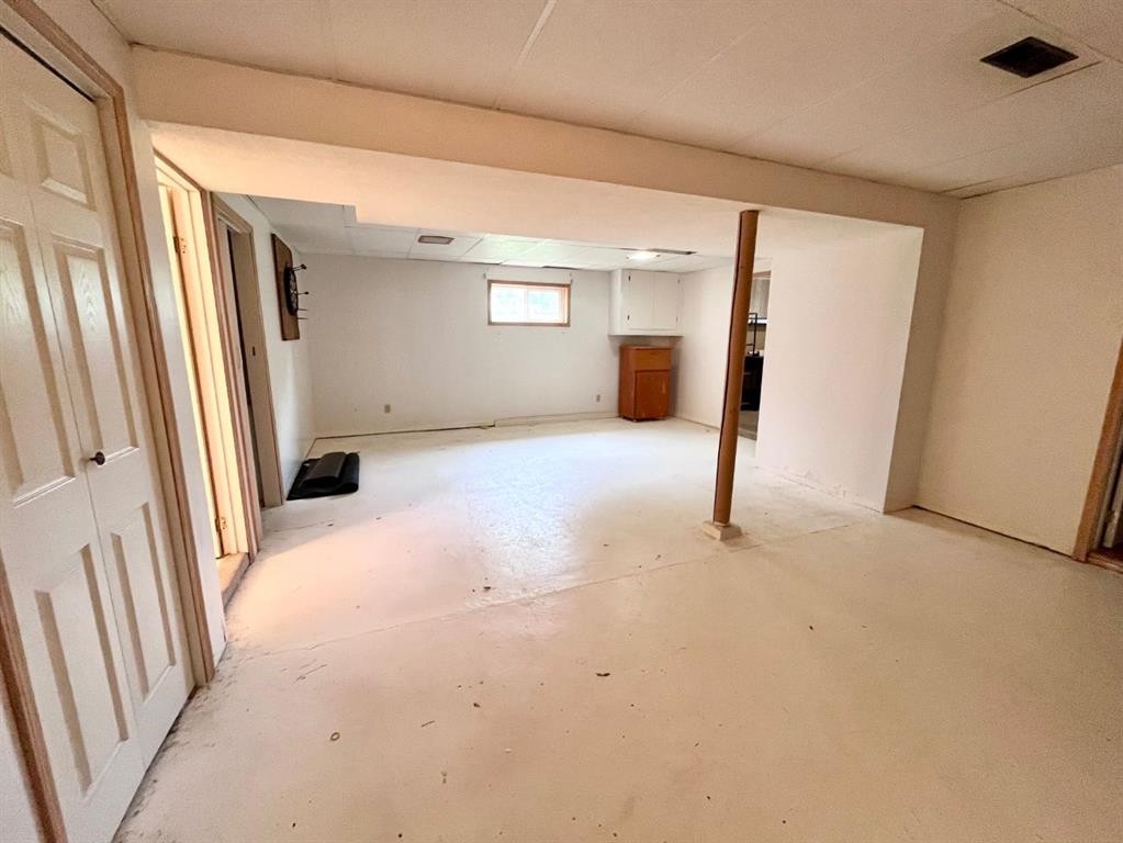 115 Poboktan Road, Hinton, AB