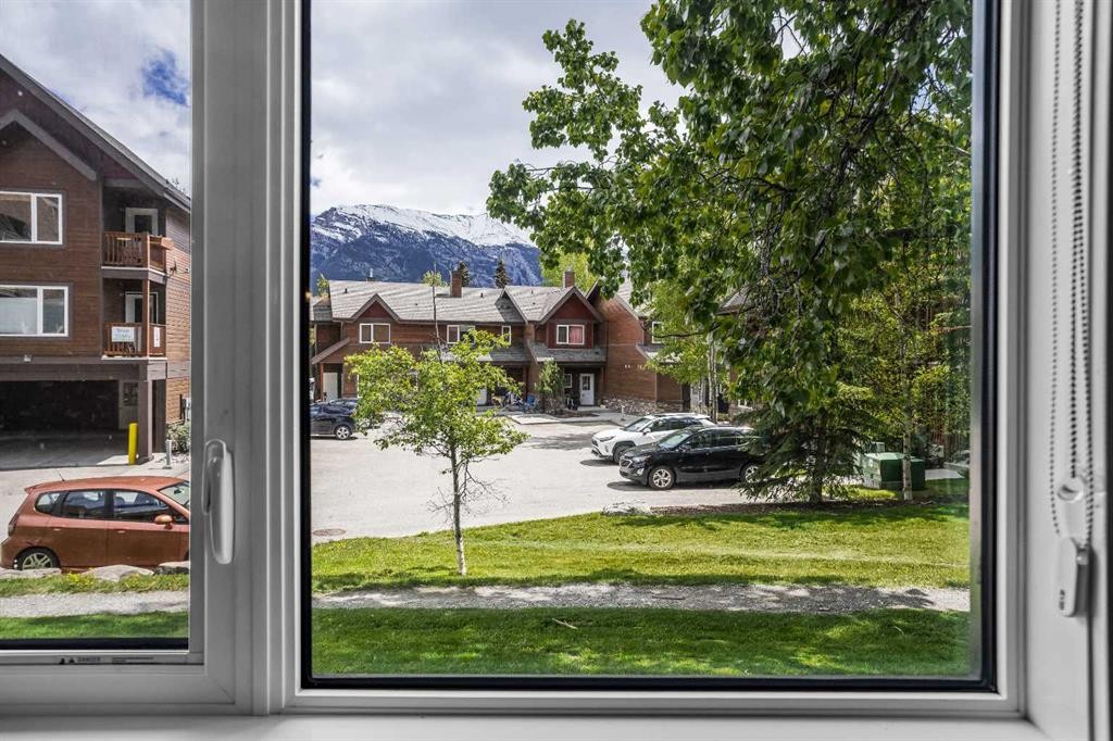 102-200 Three Sisters Drive, Canmore, AB