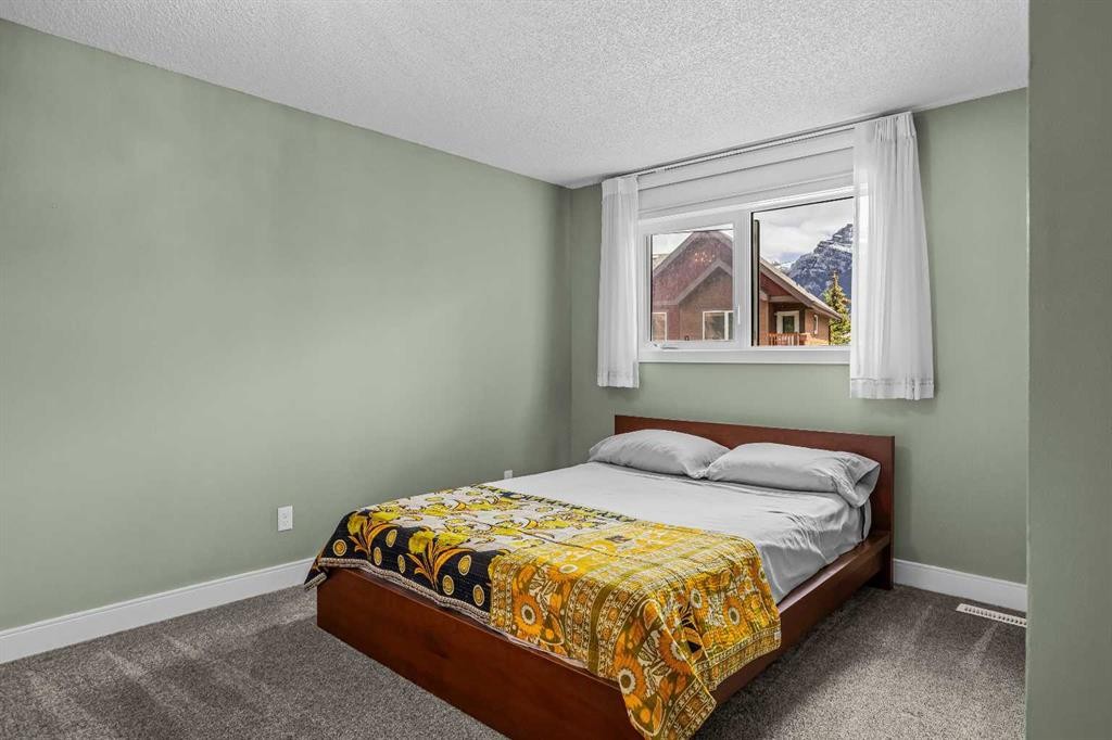 102-200 Three Sisters Drive, Canmore, AB