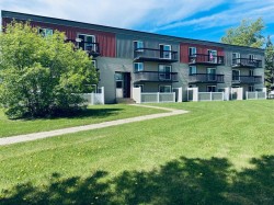 34-612 Main Street NORTHSlave Lake, AB T0G 2A1