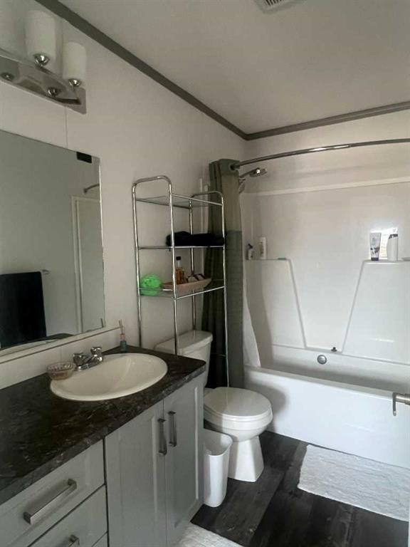 1035 Lodgepole Street, Jasper, AB - Indoor Photo Showing Bathroom