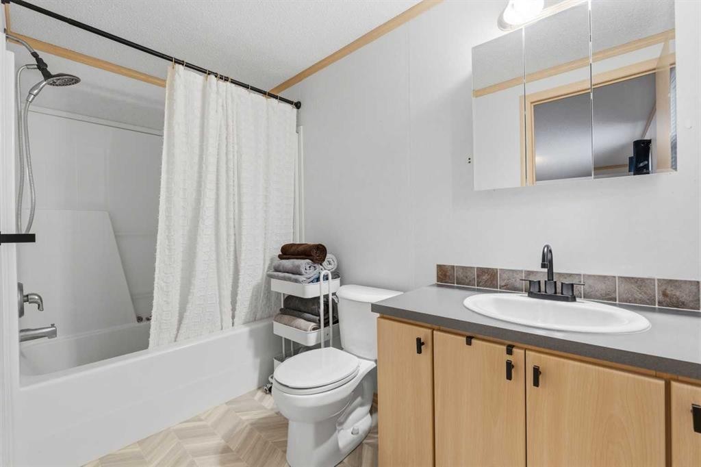39 Keystone Crossing, Whitecourt, AB