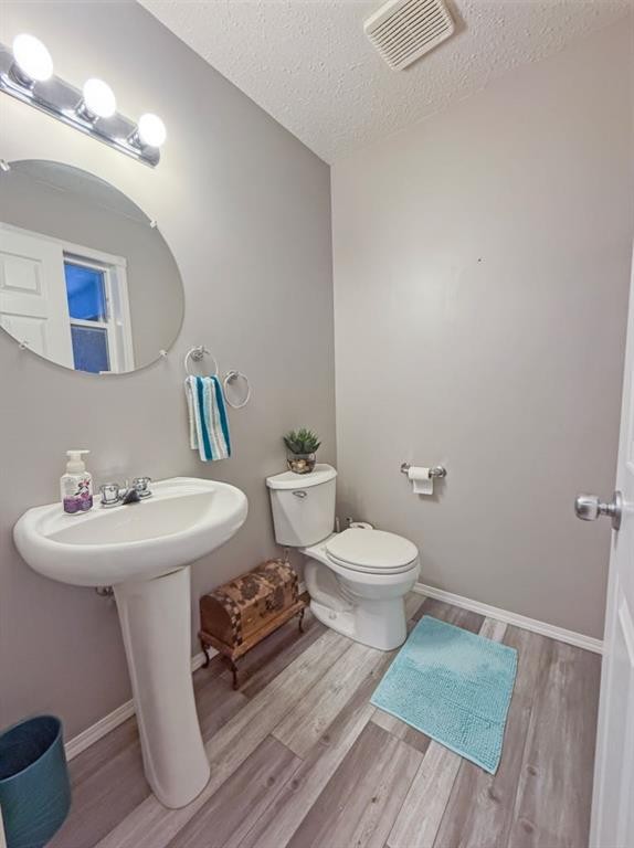 4305 47 Ave, Mayerthorpe, AB