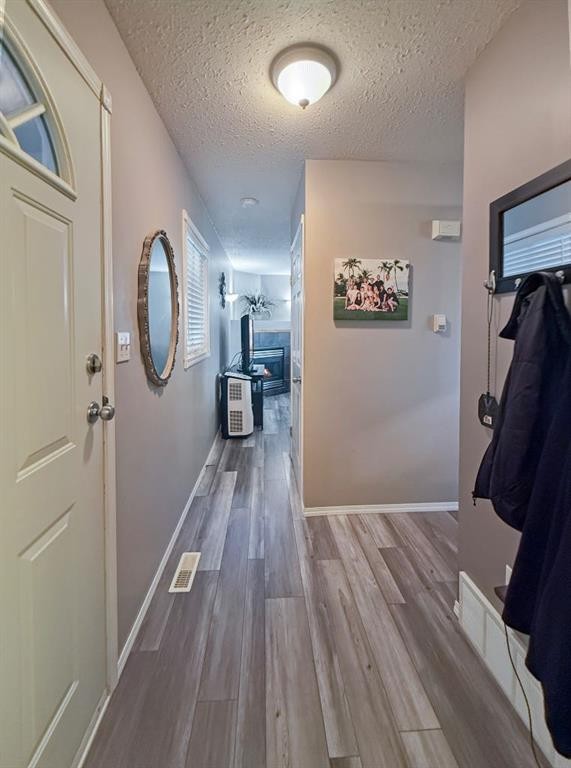 4305 47 Ave, Mayerthorpe, AB