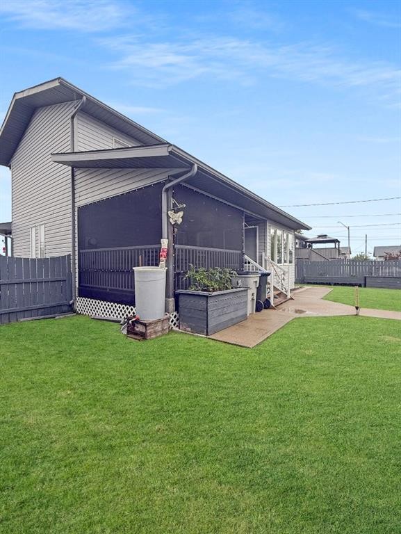 4305 47 Ave, Mayerthorpe, AB