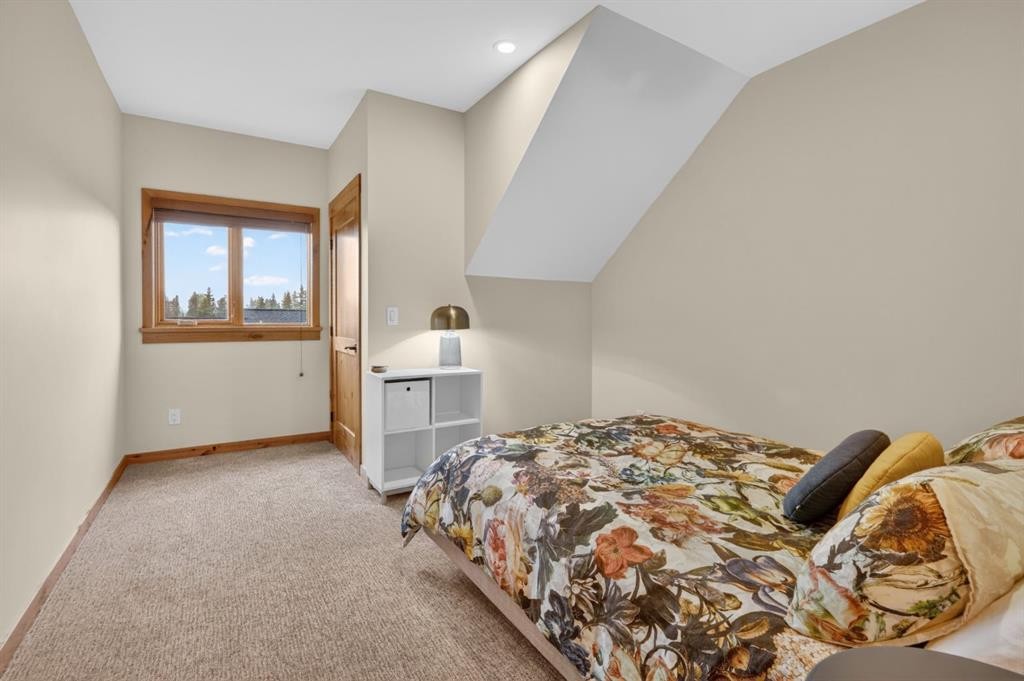 407-707 Spring Creek Drive, Canmore, AB