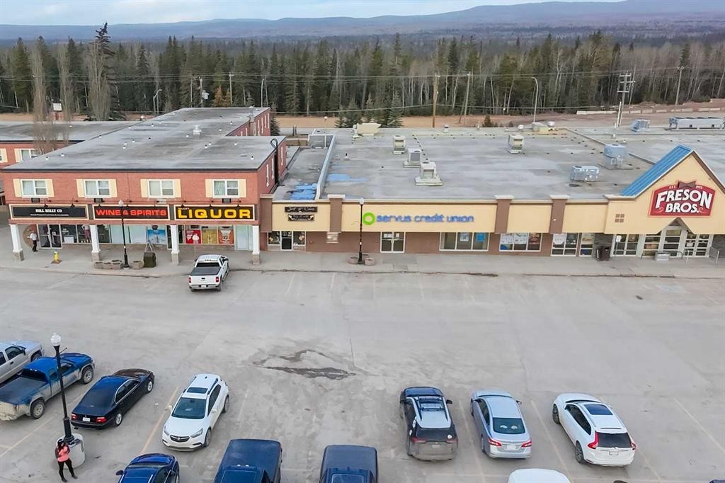112 Athabasca Avenue, Hinton, AB