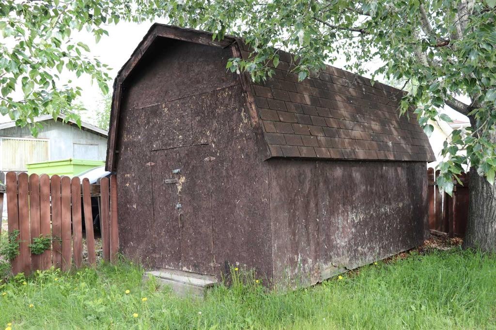 5706 West Haven Drive, Edson, AB