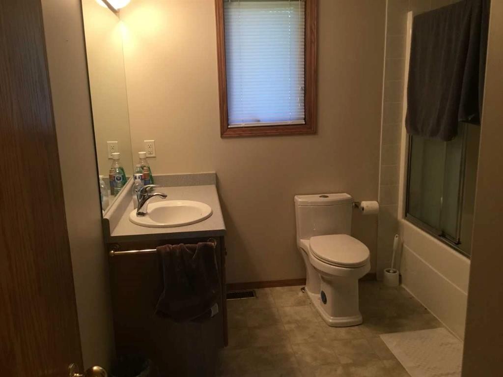 32 1 Avenue Sw, Faust, AB