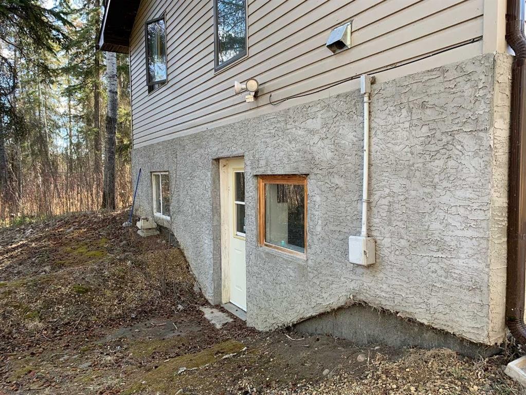 32 1 Avenue Sw, Faust, AB