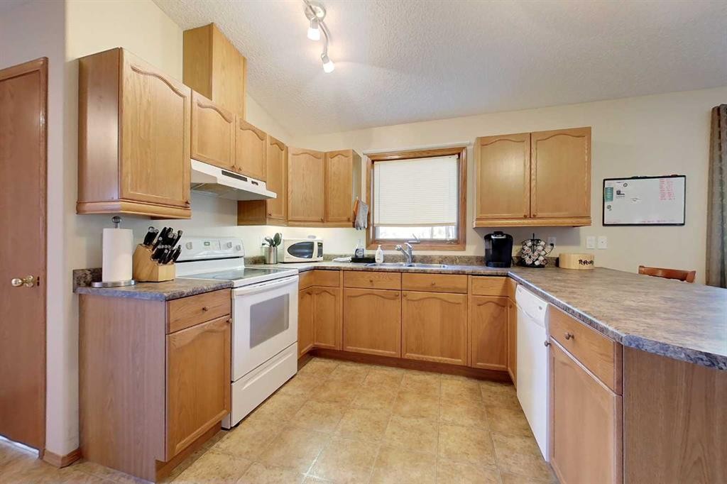 32 1 Avenue Sw, Faust, AB