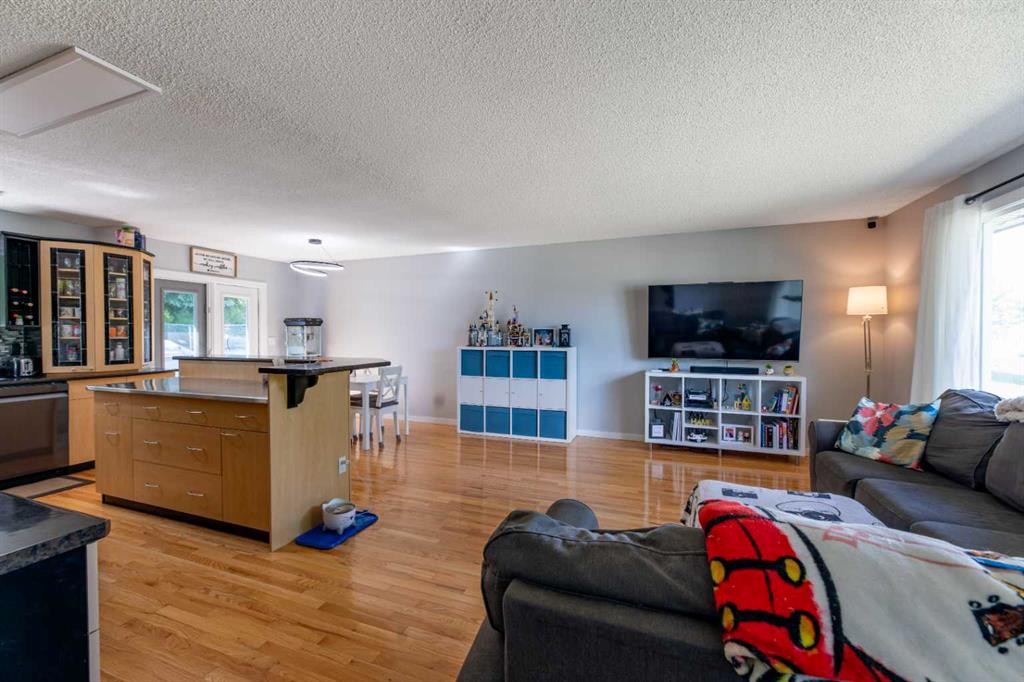 153 Alder Drive, Hinton, AB