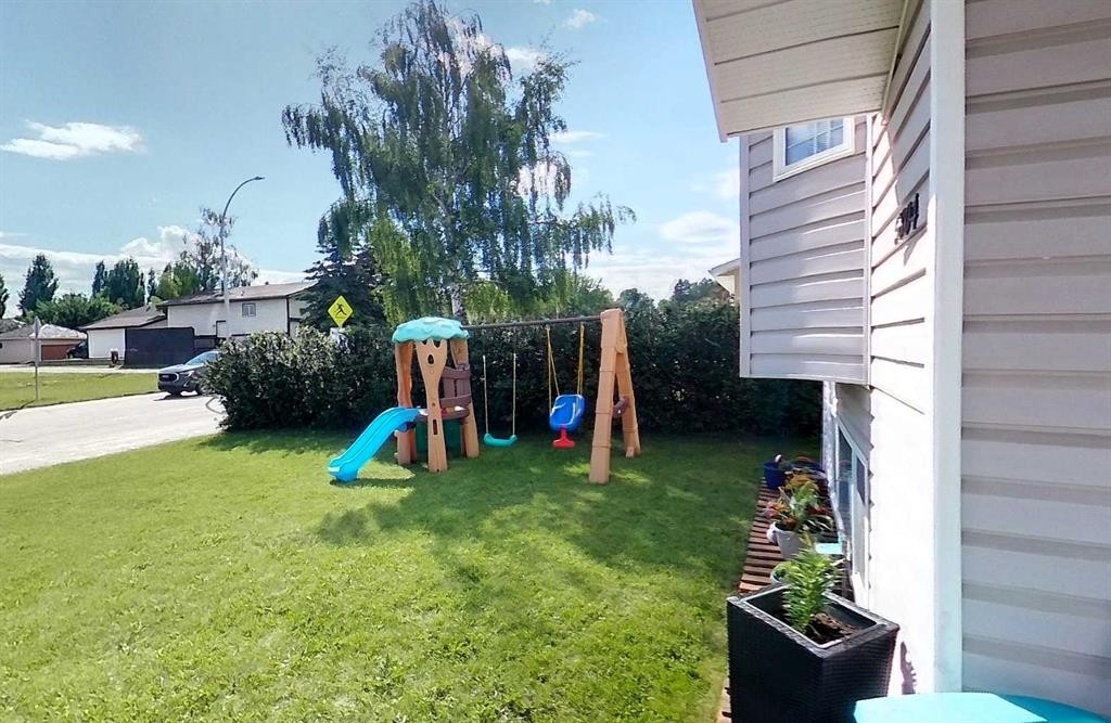 5804 12 Ave, Edson, AB