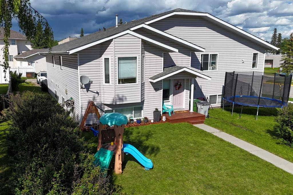 5804 12 Ave, Edson, AB