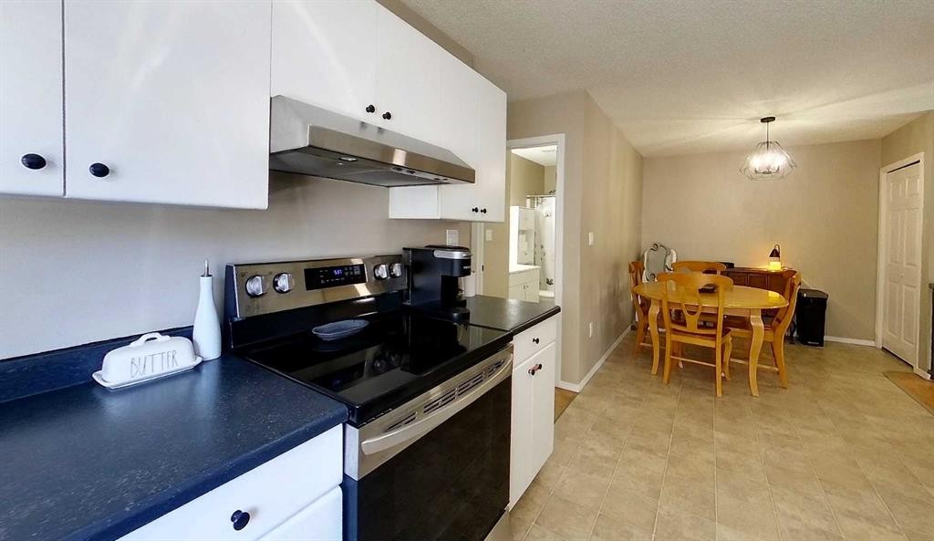 5804 12 Ave, Edson, AB