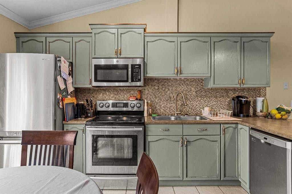 9-200 Glacier Drive, Canmore, AB