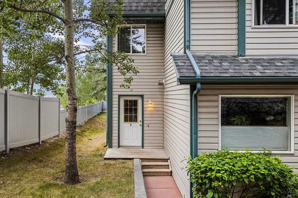 9-200 Glacier Drive, Canmore, AB - Outdoor