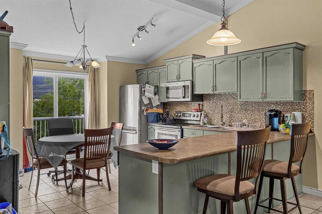 9-200 Glacier Drive, Canmore, AB