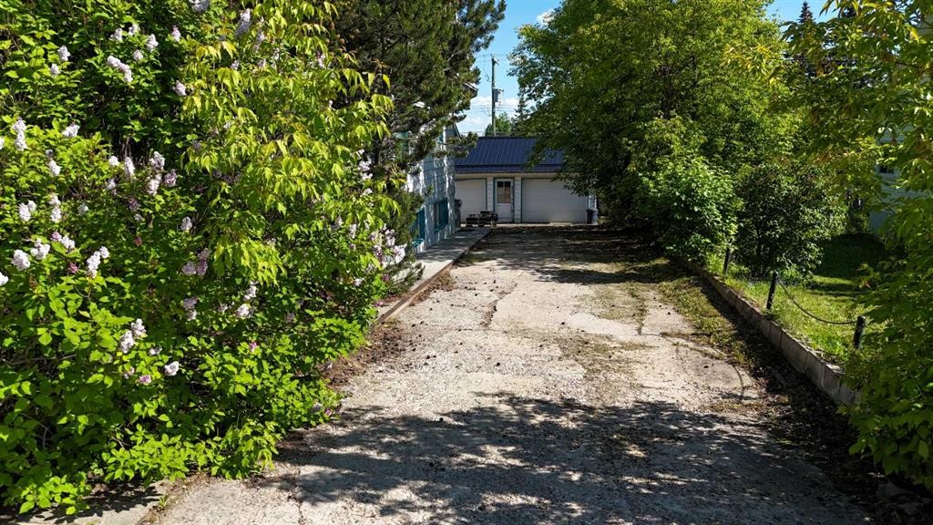 4711 5 Avenue, Edson, AB