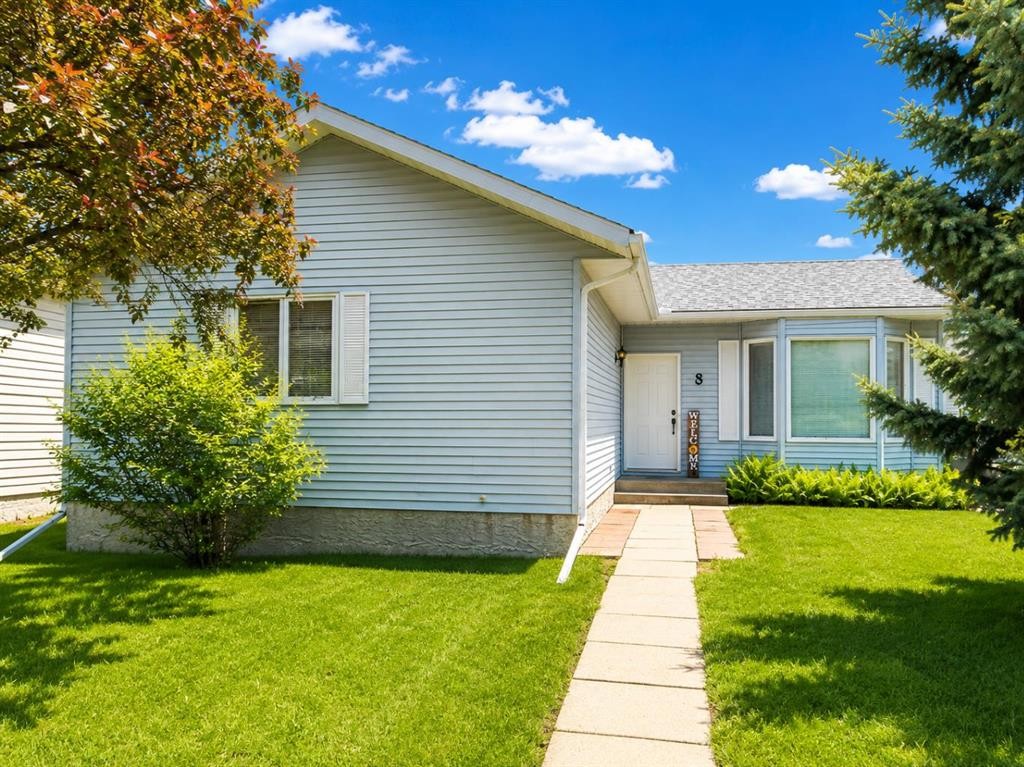 8 Harolds Hollow, Whitecourt, AB - Outdoor