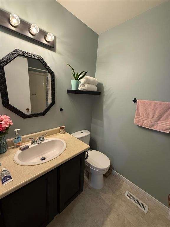 8 Harolds Hollow, Whitecourt, AB - Indoor Photo Showing Bathroom