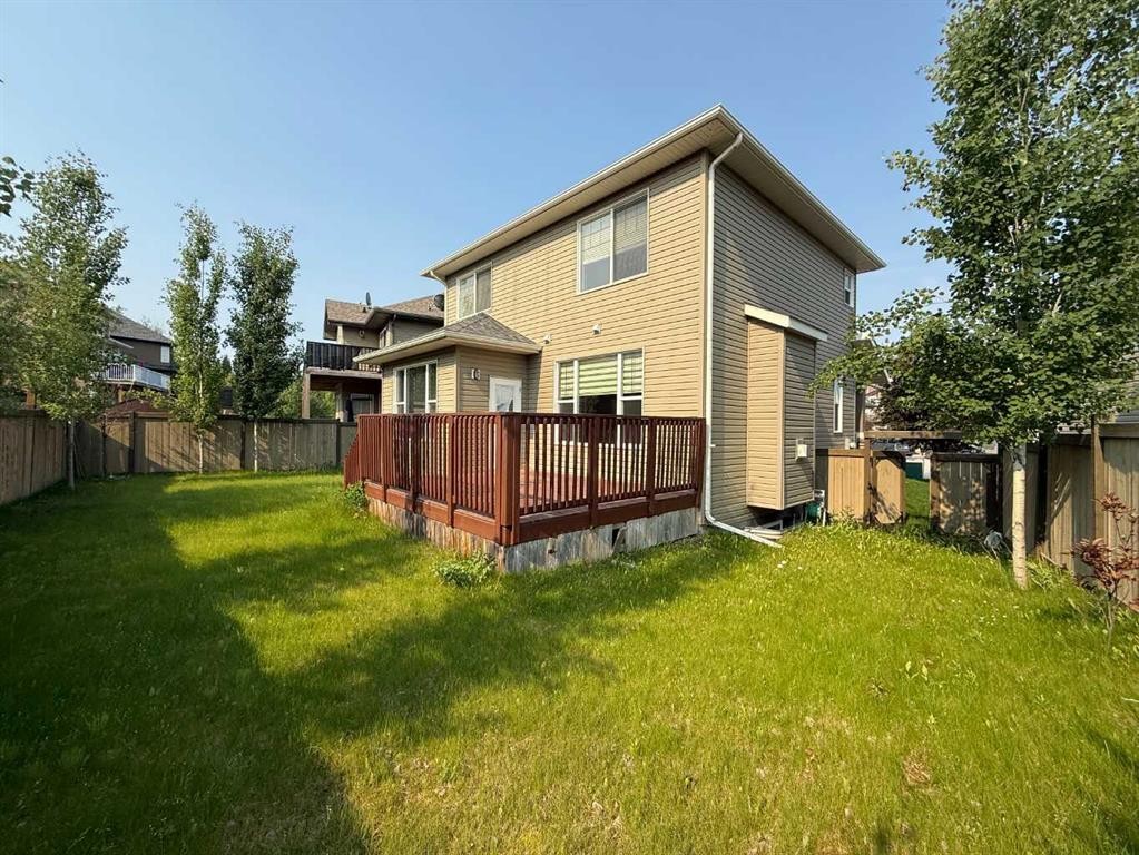 105 Wolf Willow Cove, Hinton, AB
