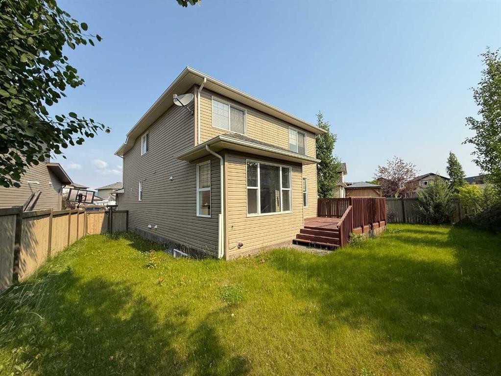 105 Wolf Willow Cove, Hinton, AB