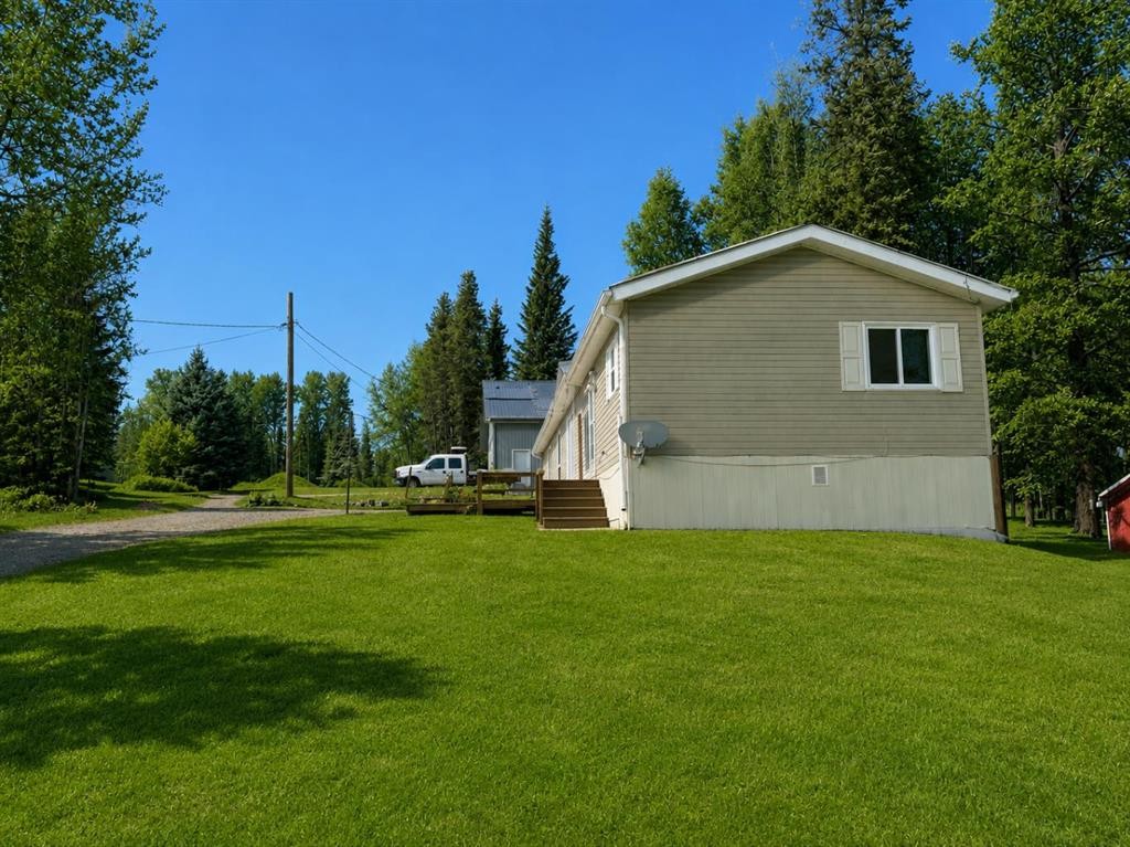 5001 51 Street, Robb, AB